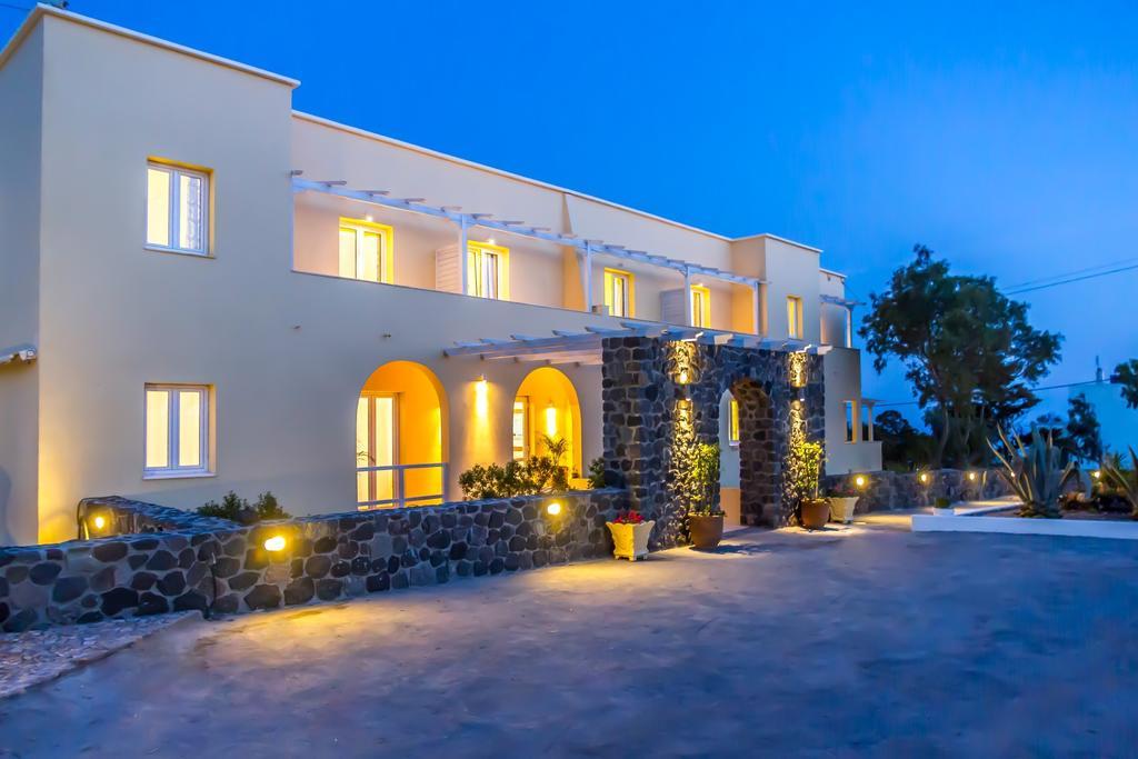 Zorbas Hotel Santorini Pyrgos Kallistis Exterior photo