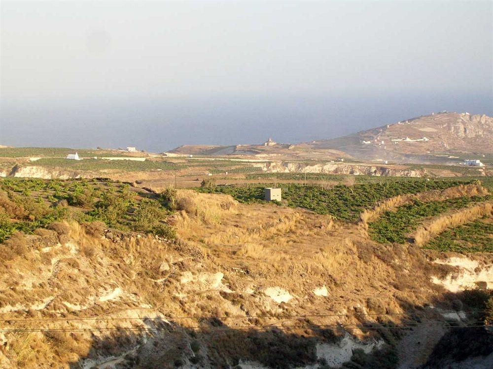 Zorbas Hotel Santorini Pyrgos Kallistis Exterior photo
