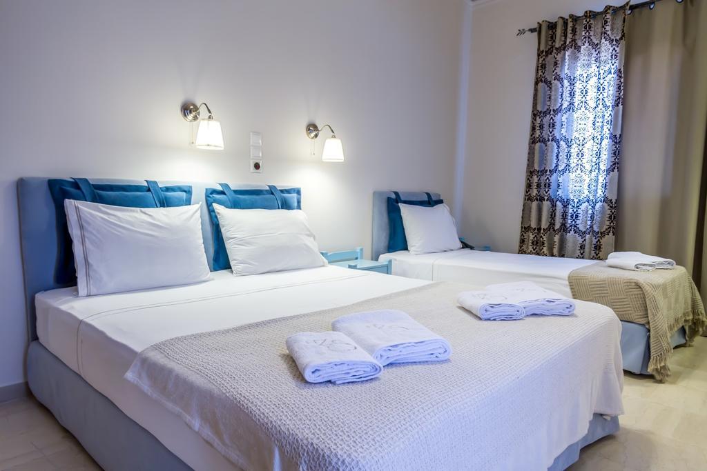 Zorbas Hotel Santorini Pyrgos Kallistis Room photo