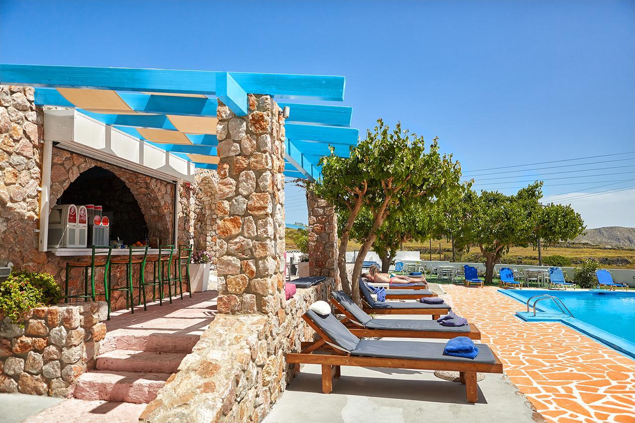 Zorbas Hotel Santorini Pyrgos Kallistis Exterior photo