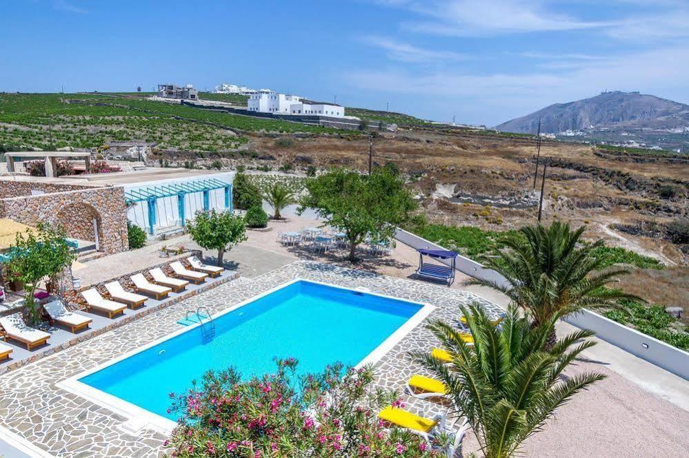 Zorbas Hotel Santorini Pyrgos Kallistis Exterior photo