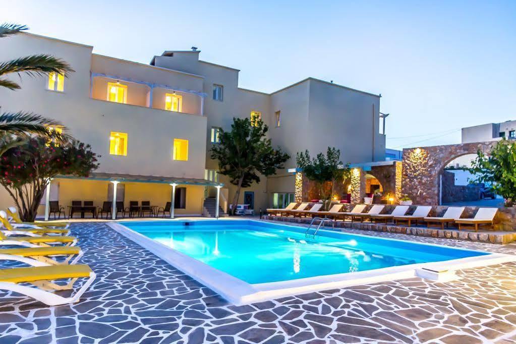 Zorbas Hotel Santorini Pyrgos Kallistis Exterior photo